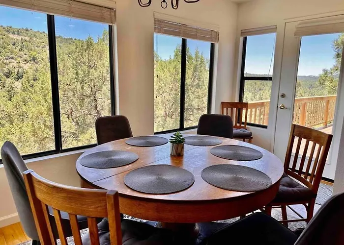 Juniper Views Courthouse Whisky Row Holiday home Prescott